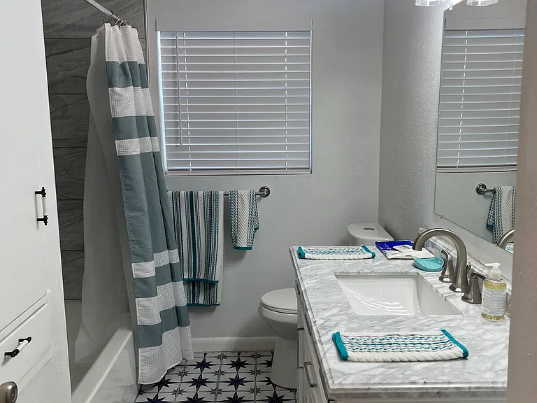 239 Maplewood Ln — Photo 14