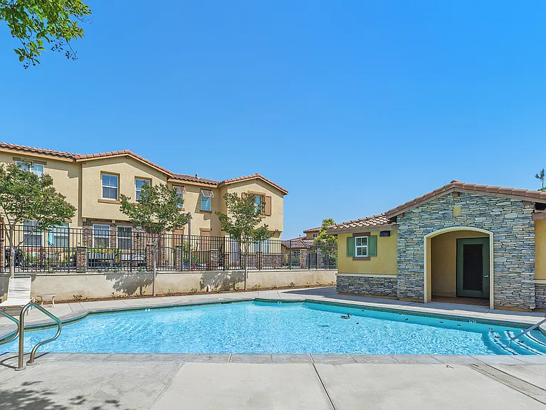 8011 City View Pl — Photo 31