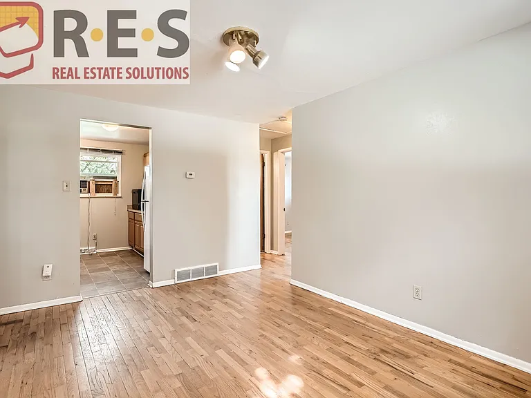 1225 S Ames St — Photo 14