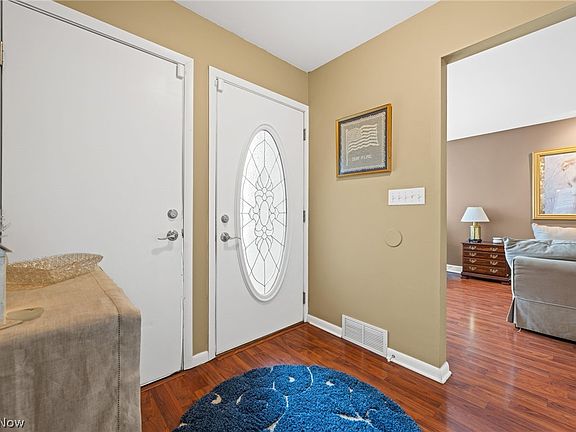 2nd image of 119 Herrmann Dr