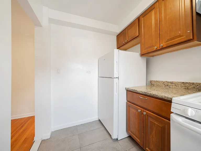 150-39 75th Ave #2D — Photo 7