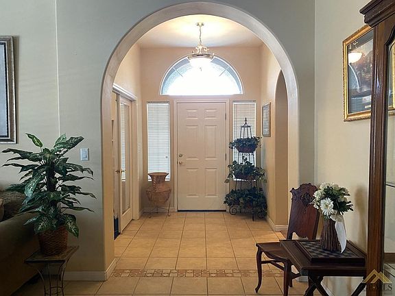 2nd image of 12307 Wildwood Park Pl