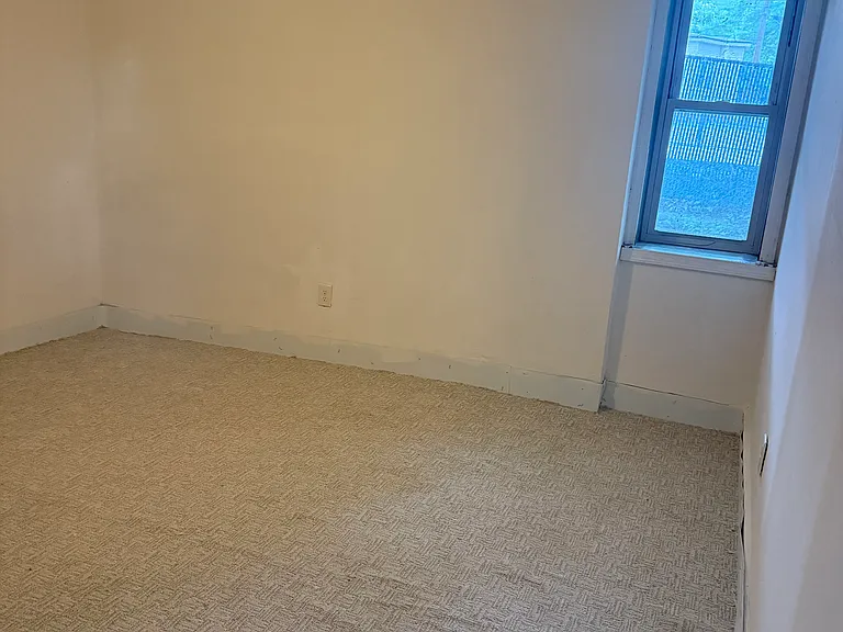 875 1/2 Main St #1 — Photo 8