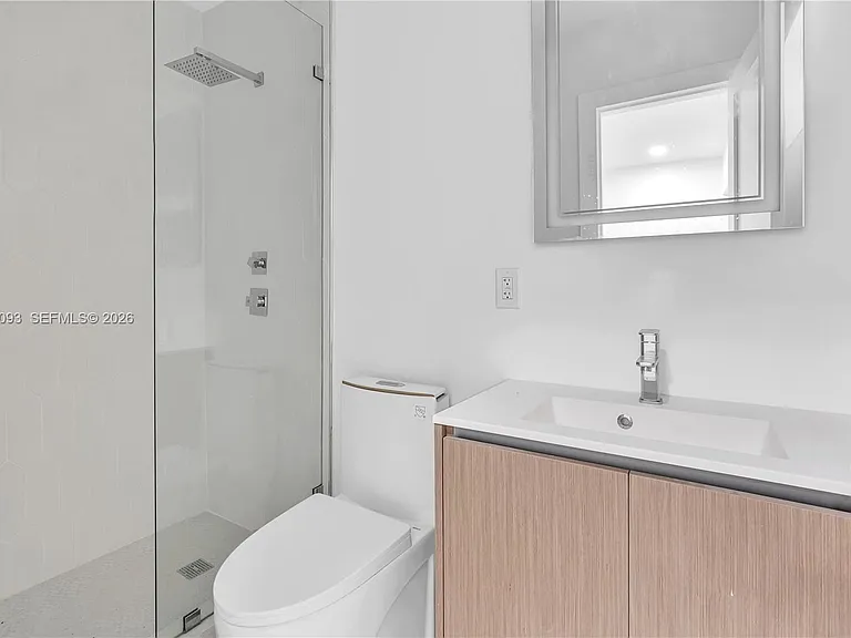 11900 N Bayshore Dr #206 — Photo 12