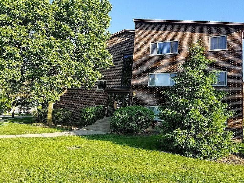 1st image of 960 Perrie Dr