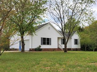 2743 Severn Wharf Rd, Hayes, VA 23072
