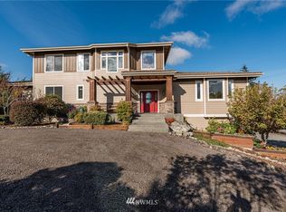 172 Fawn Ln, Sequim, WA 98382