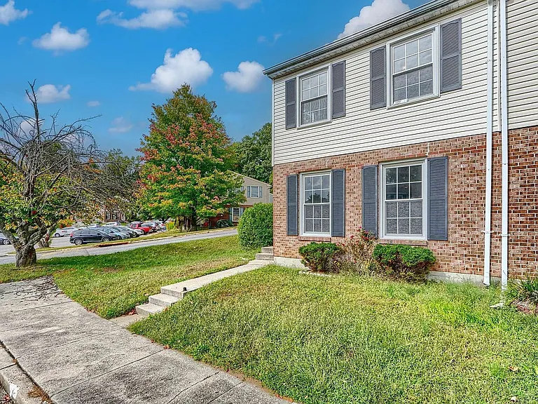3500 Moultree Pl — Photo 3