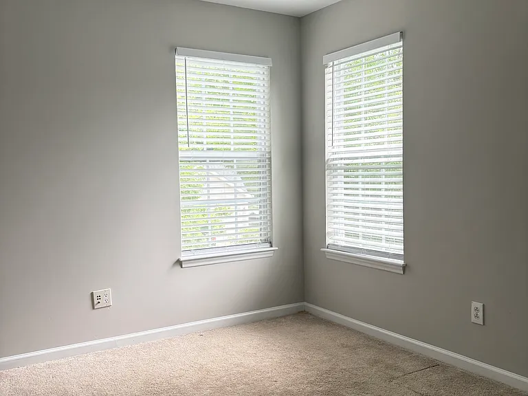1020 Purple Glory Dr — Photo 21