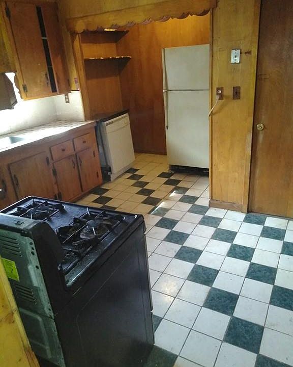 2nd image of 120-122 Palmer St
