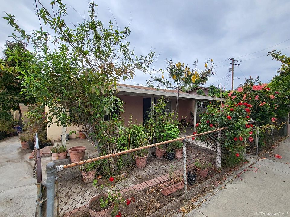 1st image of 645 S Record Ave