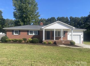 6912 Landsford Rd, Marshville, NC 28103
