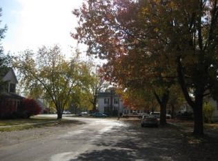 406 N Cherry St, O'Fallon, IL
