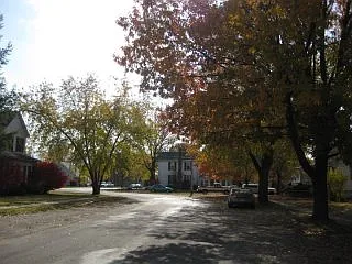 406 N Cherry St photo 1