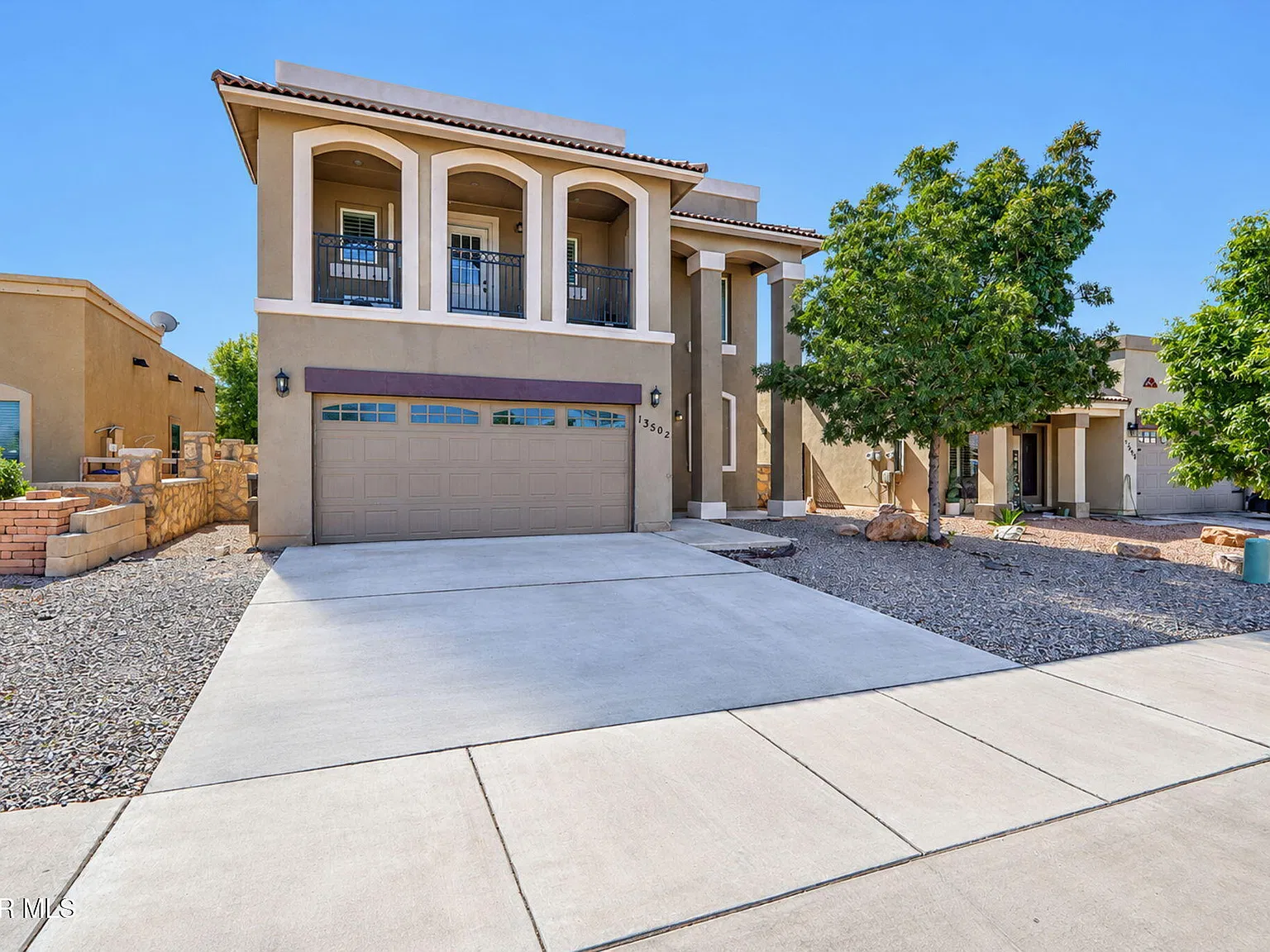 4 bed, 2.5 bath, 2128 sqft, $2,100 — Photo 3