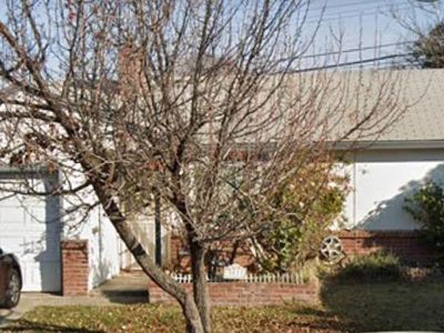 5011 W 71st St, Sacramento, CA, 95820