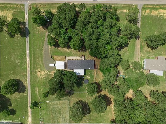 3rd image of 8722 Pinehaven Dr