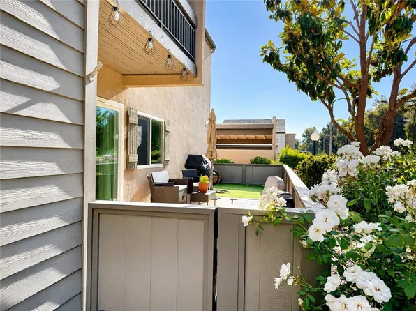 24525 Trevino Dr Unit U1, Santa Clarita, CA 91355