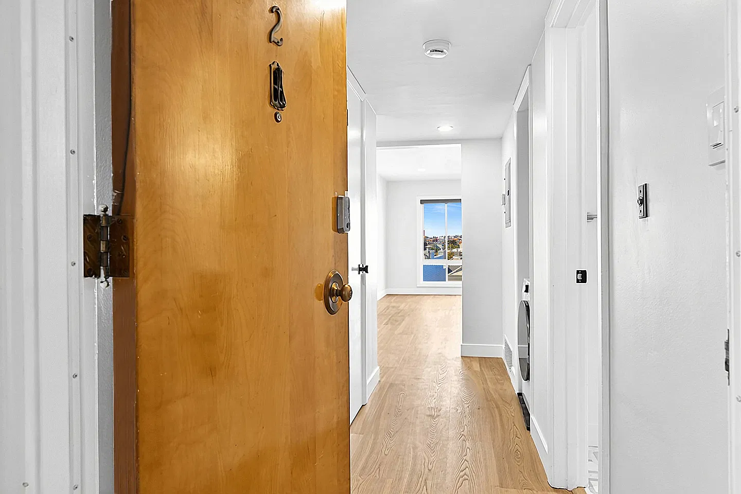 1 bed, 721 sqft, $6,250 — Photo 4