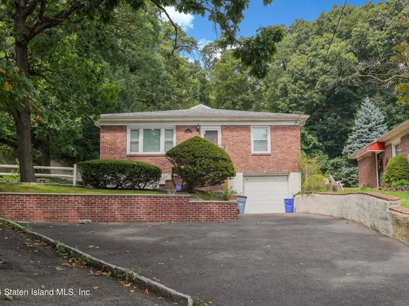 61 Longview Rd, Staten Island, NY 10304