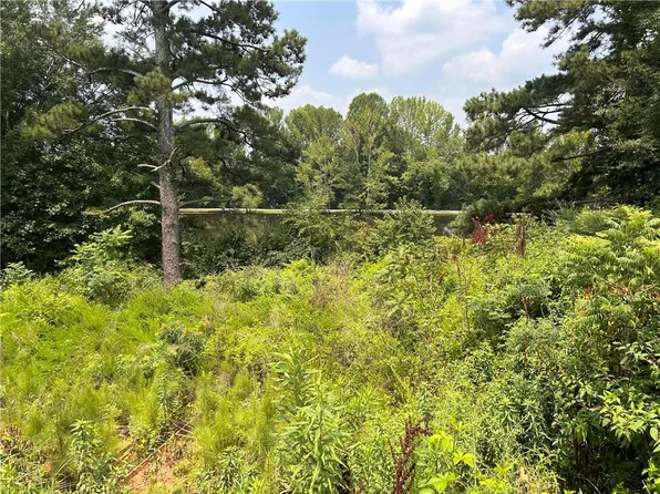 303 Retreat Way #28, Carrollton, GA 30116