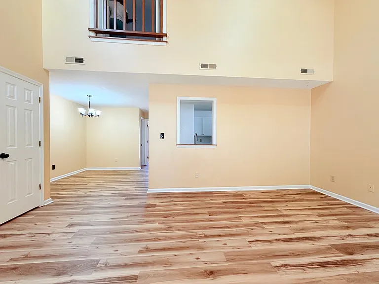 5302 Aden Ct — Photo 3