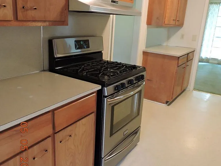 1287 Rodney Dr — Photo 6