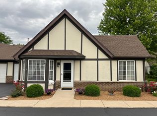 1802 Willow Circle Dr, Crest Hill, IL 60403