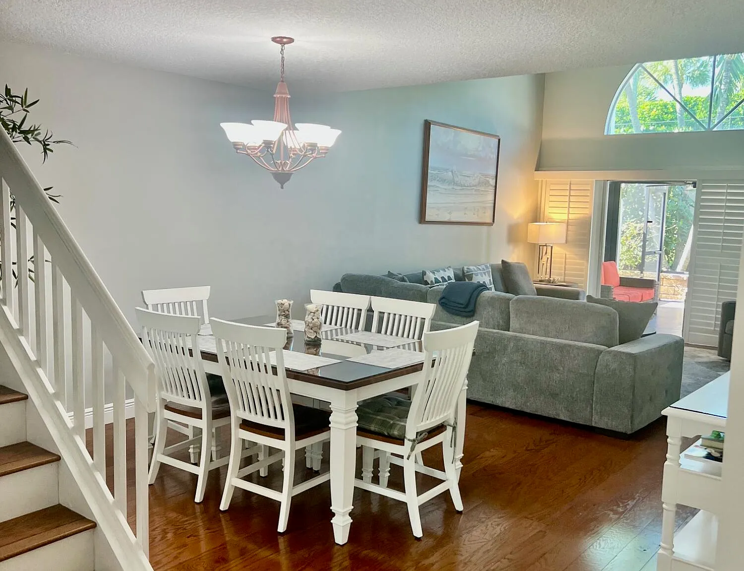 3 bed, 2.5 bath, 1990 sqft, $4,000 — Photo 3