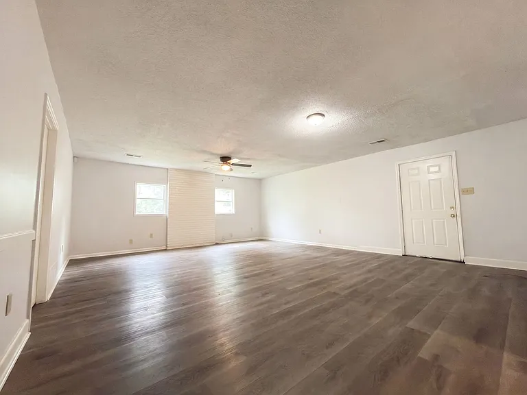 854 Carrolton Ave — Photo 6