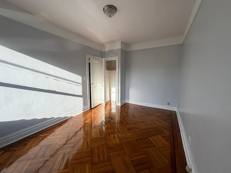 930 Avenue C #11E — Photo 6