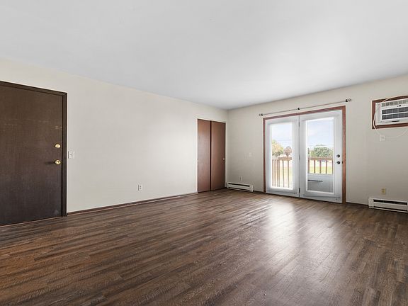 4th image of 1120 19th St #5
