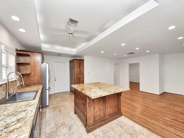 3912 Ruskin St — Photo 16