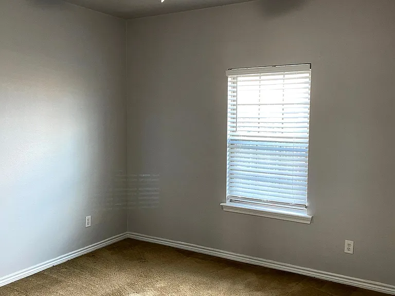 904-906 Parkplace Rdg #906 — Photo 13