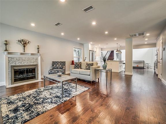 5th image of 6647 Yosemite Ln