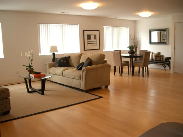 936 W Macarthur Blvd APT 5, Emeryville, CA 94608