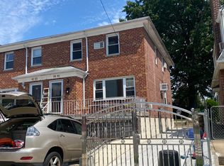 4129 156th St, Flushing, NY 11355