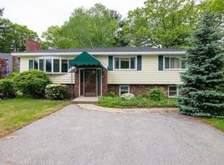 2 Tareila Cir, Tewksbury, MA 01876