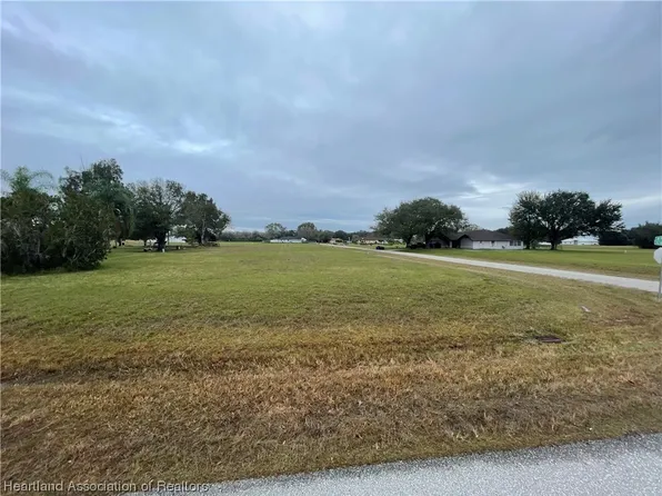 7017 Kenwood Pl, Sebring, FL 33876