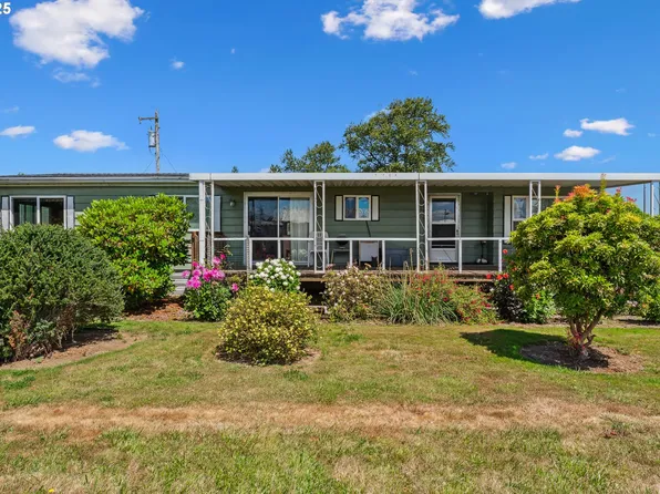 3370 Gienger Rd, Tillamook, OR 97141