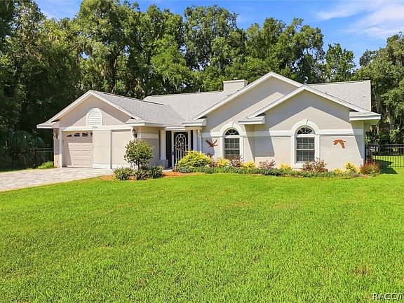 3rd image of 1109 S Chateau Point