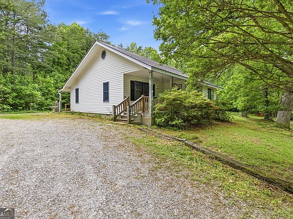 4th image of 210 Kentucky Dr