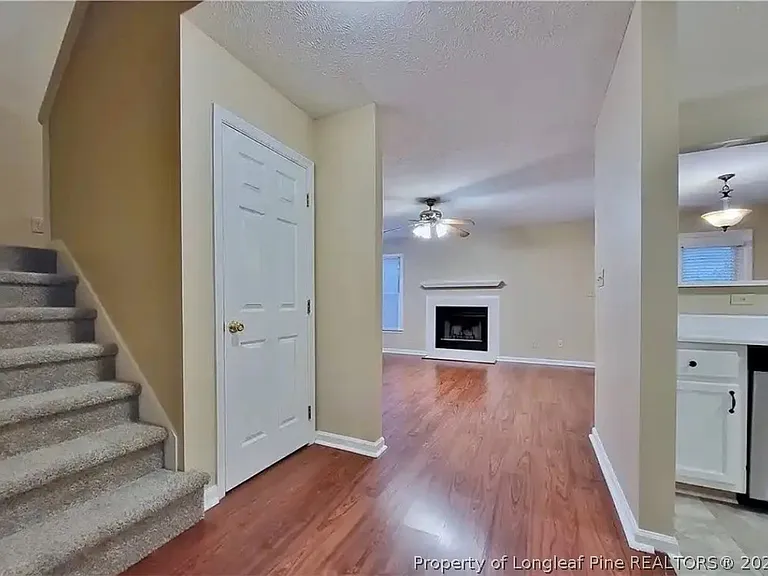5532 Robmont Dr — Photo 13