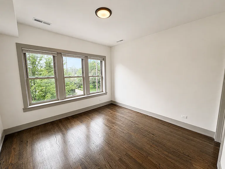 1904 W Pratt Blvd #3B — Photo 14