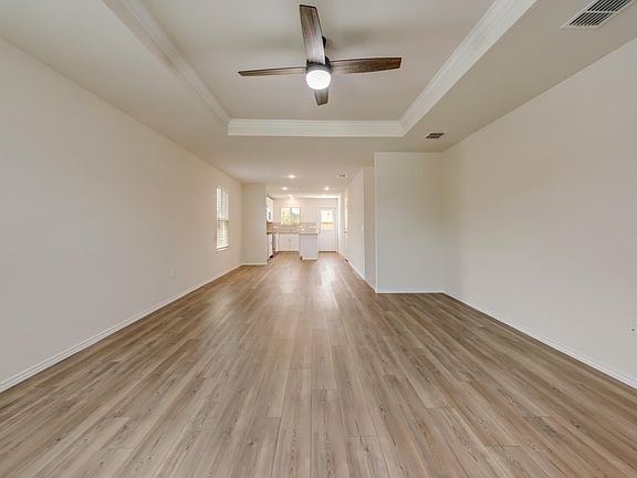 4th image of 1129 Vernon Dr