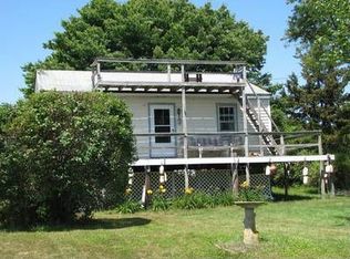 60 Nutmeg Ln, Charlestown, RI 02813