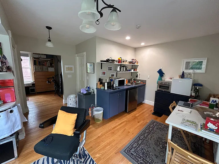17 Russell St #6 — Photo 7