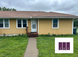 1030 Ash Ct #1030, Lyndon, KS 66451