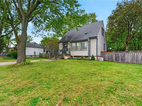 2223 Glenwood School Dr, Burlington, ON L7R 3R4