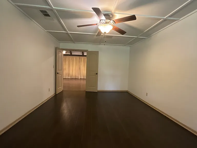 530 Hilliard Dr — Photo 22
